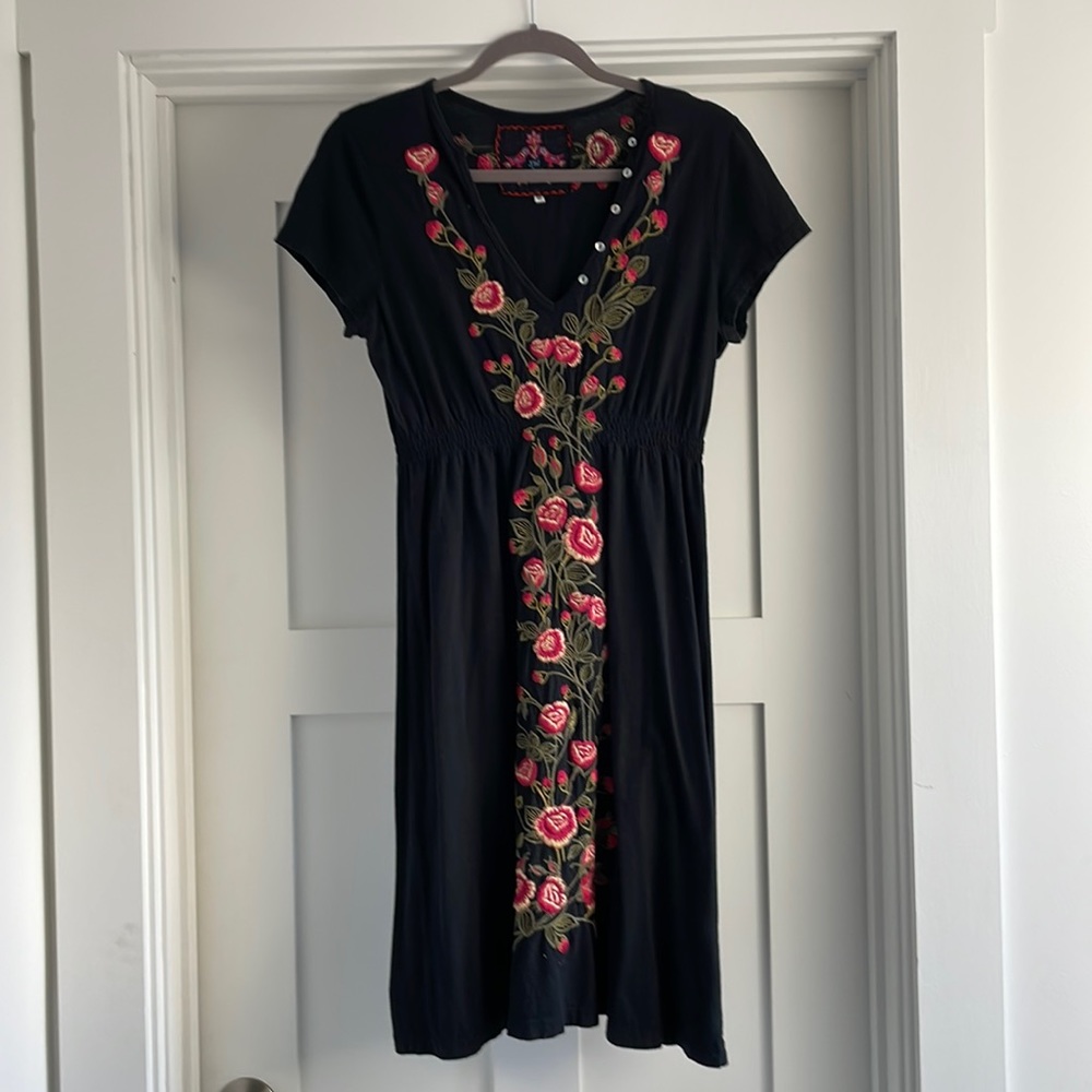 Johnny Was JW Floral Embroidered Jersey Dress Size M